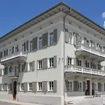 Palace Am * 泰根塞